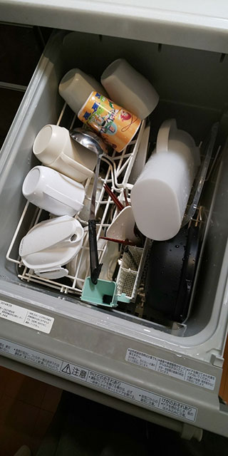 食洗機内部の写真